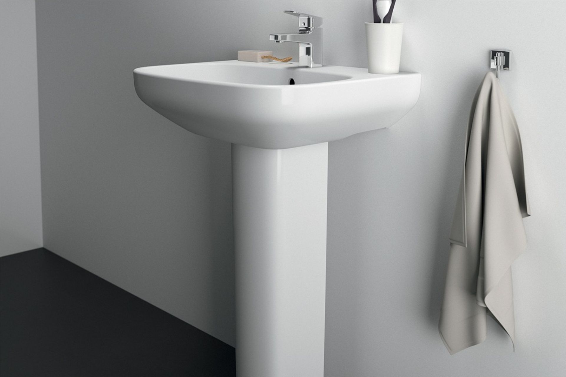 Wash Basin With Half Pedestal